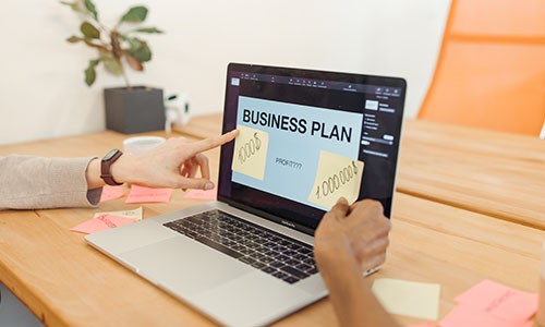 如何建立高效的连锁企业财务管理系统？