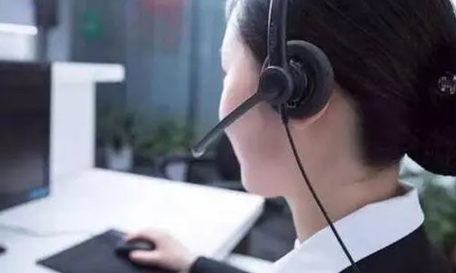 如何提升电商客服系统的响应速度和用户满意度？