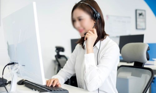 多用户在线客服系统如何支持大规模并发用户？