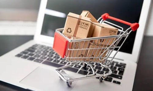 如何利用开源技术构建一个可定制且安全的订货系统，同时降低开发成本？